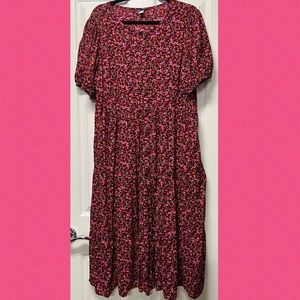 Old Navy flowered peasant puff sleeved midis dress